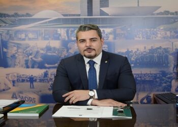 DEPUTADO THIAGO FLORES GARANTE 1 MILHÃO DE REAIS PARA REFORMA E AMPLIAÇÃO DO HOSPITAL REGIONAL DE BURITIS, EM RONDÔNIA.