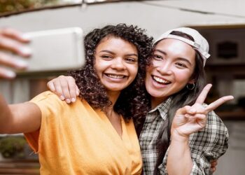 Geração “nem-nem”: jovens e adultos que não estudam nem trabalham podem ser um problema para a família