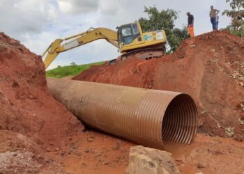 Alan Queiroz solicita a instalação de tubos corrugados no distrito de Extrema