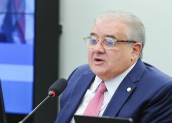 Comissão aprova proibição de abastecimento de veículos após disparo de trava de segurança da bomba