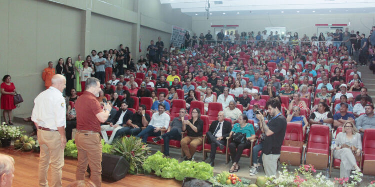 Entrega de títulos definitivos pelo governo de RO marca novo ciclo de progresso para famílias chacareiras, em Porto Velho