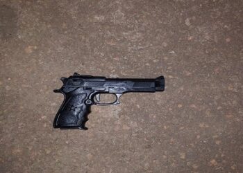POLÍCIA MILITAR APREENDE SIMULACRO COM ADOLESCENTES