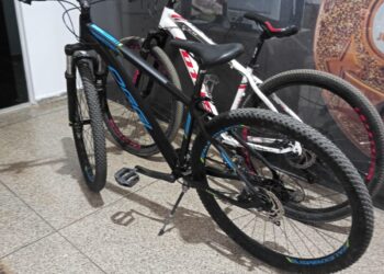 POLÍCIA MILITAR PRENDE SUSPEITO DE VENDER BICICLETAS FURTADAS