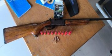 Policia Militar apreende arma de fogo em área rural