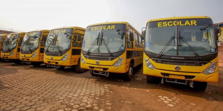 Deputados autorizam Governo a instituir software oficial para gestão do transporte escolar