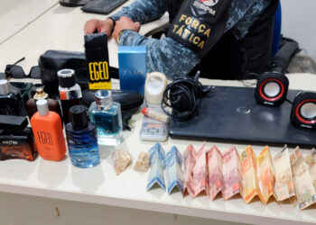 SUSPEITO DE TRÁFICO DE DROGAS É PRESO EM AÇÃO DA POLÍCIA MILITAR