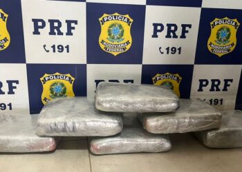 PRF detém mulher por tráfico de drogas em Ji-Paraná/RO
