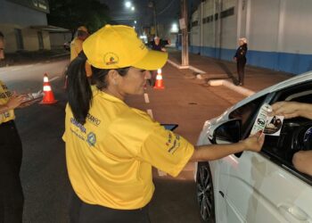 Para prevenir sinistros no trânsito, Detran-RO intensifica campanhas educativas em escolas, bares e ruas