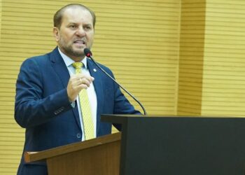 Deputado Cirone Deiró propõe solução para aliviar crise hídrica em Espigão do Oeste