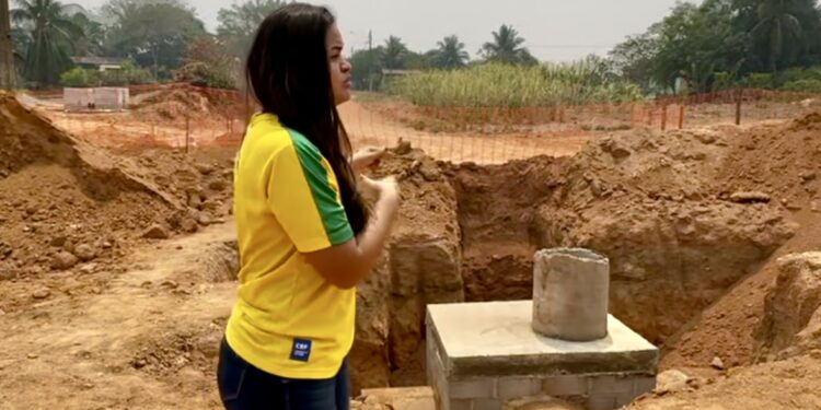 Dra. Taíssa acompanha obras de pavimentação asfáltica, no distrito de Jacinópolis