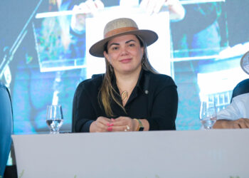Cláudia de Jesus repassa emenda parlamentar para Alvorada do Oeste
