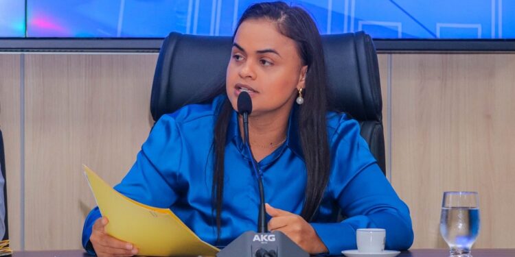 Dra. Taíssa solicita com urgência, ambulância para o distrito de Vista Alegre do Abunã