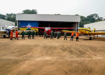 Novos aviões para reforçar brigada aérea de combate aos incêndios florestais são apresentados pelo governo de RO