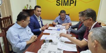 Célio Lopes assume compromisso com pequenas indústrias