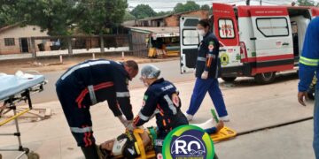 Acidente de trânsito duas motocicleta se chocaram e deixa mulher ferida