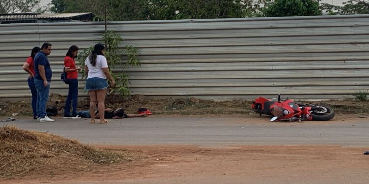 Acidente de trânsito na av.Guapore em PVH