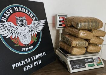 PF prende homem com nove quilos de skunk no aeroporto de Porto Velho/RO