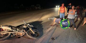 Motorista foge depois de atropelar policial penal e seu paí