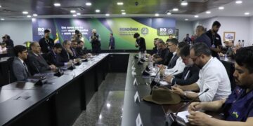 Em reunião com Estado, MP defende unidade entre Poderes e instituições no enfrentamento às queimadas e à crise hídrica