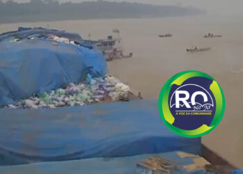 VEJA O VÍDEO: Balsa é saqueada no Rio Madeira