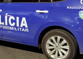 GRÁVIDA: Valentão foge com a chegada da PM após surra sua companheira