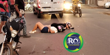 VEJA O VÍDEO: Motociclista colidiu com outra moto é fugiu sem prestar socorro a duas vítimas