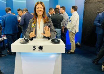 Juíza Euma Tourinho se sobressai em debate da Sic  mostrando que tem coragem e melhores propostas