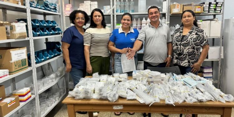 Seringueiras recebe material ortopédico