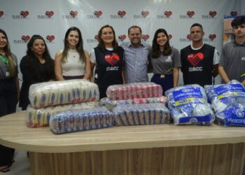 Alimentos arrecadados pela Gincana do Conhecimento da Alero chegam ao NACC