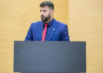 Nim Barroso destina R$ 1,1 milhão para compra de medicamentos, em Monte Negro