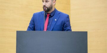 Nim Barroso destina R$ 1,1 milhão para compra de medicamentos, em Monte Negro