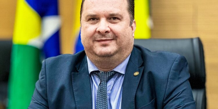 Lei que permite pagamento de fiança via pix é sancionada pelo Governo do Estado
