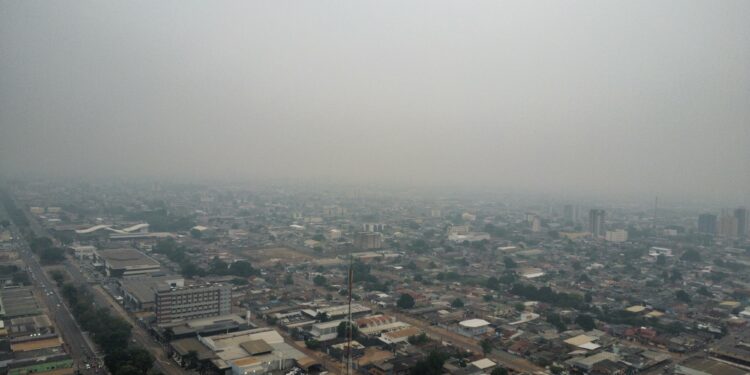 Fumaça:Visão panorâmica da cidade de Porto Velho-RO