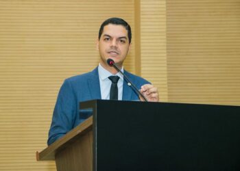 Cássio Gois cobra a substituição de aparelho danificado que permite pousos no aeroporto de Cacoal em qualquer horário