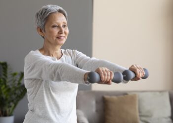 Entenda os benefícios da musculação para a melhor idade