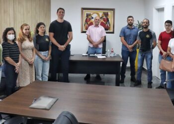 Ismael Crispin recebe comissão dos aprovados da Polícia Civil e reforça apoio à segurança Pública de Rondônia