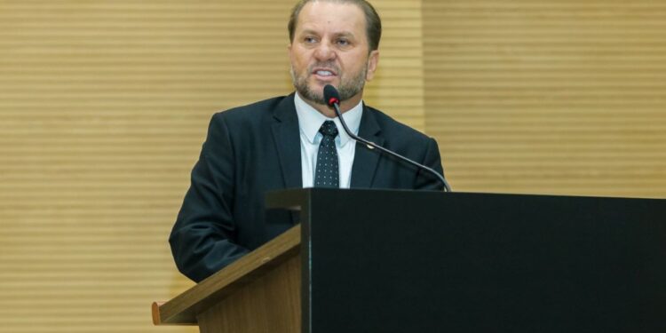 Cirone Deiró destaca avanços na legislação que garante retorno da regularização fundiária pelo Incra