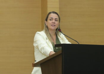 Cláudia de Jesus destaca regularização fundiária no setor chacareiro do aeroporto de Ji-Paraná