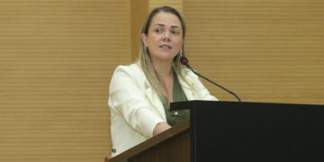 Cláudia de Jesus destaca regularização fundiária no setor chacareiro do aeroporto de Ji-Paraná