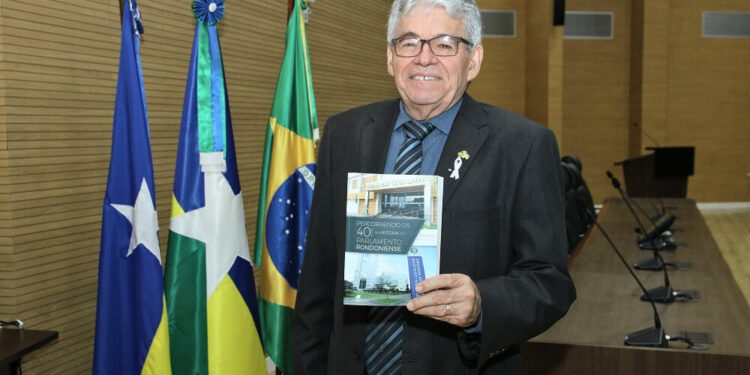 Lançamento de livro retrata os 40 anos da história do Parlamento de Rondônia