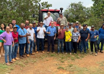 Alan Queiroz destina R$ 300 mil para aquisição de trator em Mirante da Serra