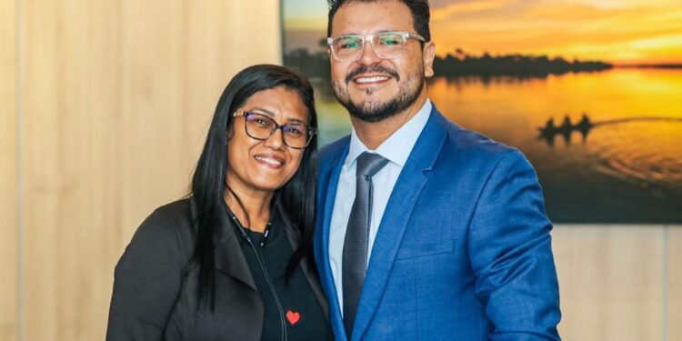 Deputado Marcelo Cruz e vereadora Minéia discutem investimentos para Itapuã do Oeste