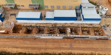 Obras do sumidouro do Hospital Regional de Guajará-Mirim são iniciadas após cobranças da Dra. Taíssa