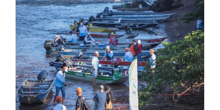 Gislaine Lebrinha destaca a realização do Circuito de Pesca no Vale do Guaporé