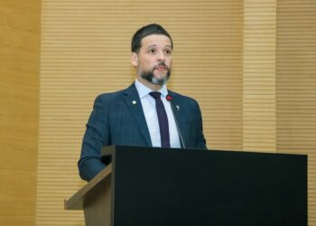 Delegado Camargo cobra do governo do estado a instalação de novo centro cirúrgico em Buritis