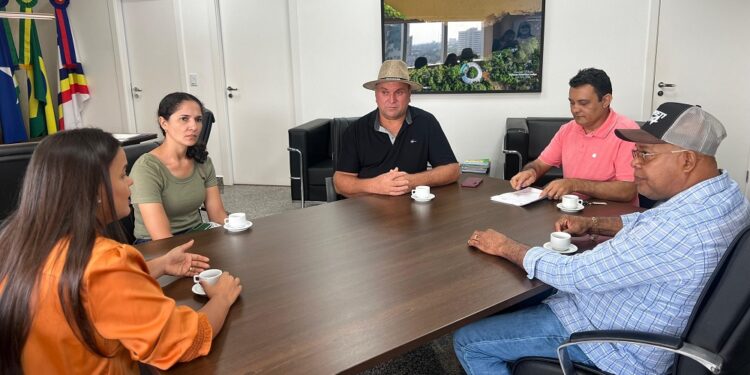 Dra. Taíssa recebe finalista do VI Concurso Nacional de Cacau Especial