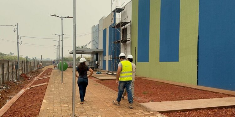 Obras do Hospital Regional de Guajará-Mirim chegam a 81% de conclusão, informa Dra. Taíssa