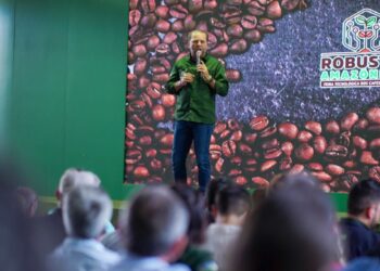 Cirone Deiró destaca importância de feira tecnológica do café em Cacoal
