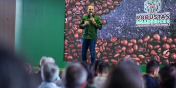 Cirone Deiró destaca importância de feira tecnológica do café em Cacoal
