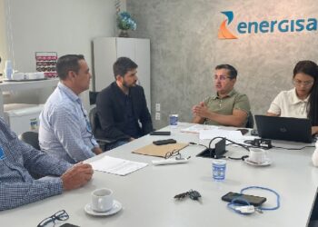 Jean Mendonça se reúne com representantes da Energisa para apresentar as reivindicações dos moradores de Espigão do Oeste